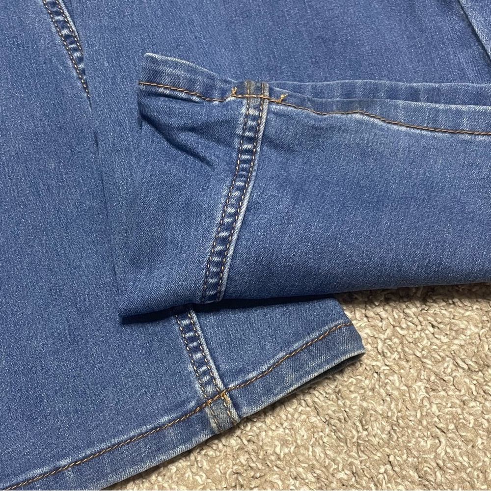 Women’s We the Free Penny Pull On Flare Jeans Size 29 - Picture 4 of 5